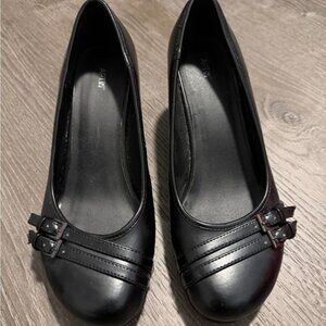 Apt. 9 Black Women's Heels with Buckle Detail